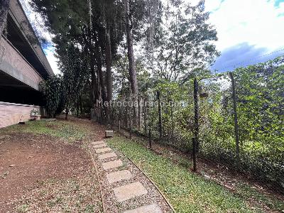 Apartamento de 1 alcoba en arriendo en Los Gonzalez, Medellín, 65 m² · foto 20 de 20