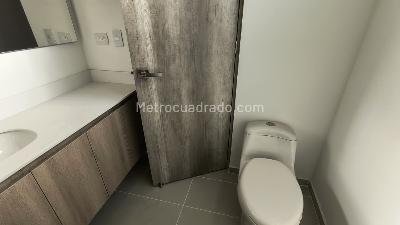 Apartamento de 2 alcobas en arriendo en Ciudad Del Rio, Medellín, 79 m² · foto 11 de 14