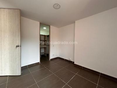 Apartamento de 1 alcoba en venta en Bello, Bello, 40 m² · foto 11 de 20