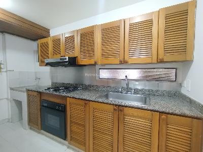 Apartamento de 2 alcobas en arriendo en Provenza, Medellín, 74 m² · foto 2 de 16