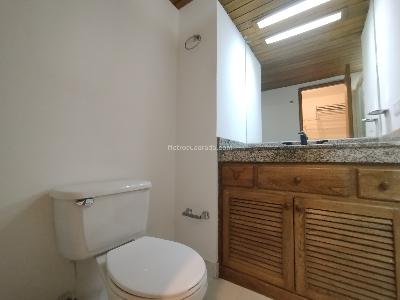 Apartamento de 2 alcobas en arriendo en Provenza, Medellín, 74 m² · foto 14 de 16
