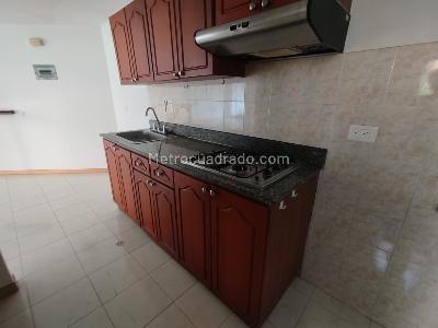 Apartamento de 1 alcoba en arriendo en Loma Del Indio, Medellín, 40 m² · foto 2 de 12
