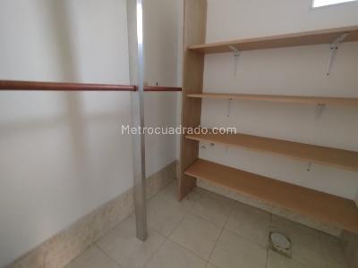 Apartamento de 1 alcoba en arriendo en Loma Del Indio, Medellín, 40 m² · foto 9 de 12