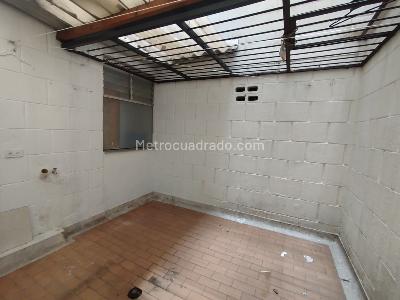 Apartamento de 2 alcobas en arriendo en Loma Del Indio, Medellín, 70 m² · foto 15 de 15