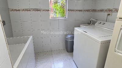 Apartamento de 3 alcobas en arriendo en San Diego, Medellín, 85 m² · foto 18 de 18