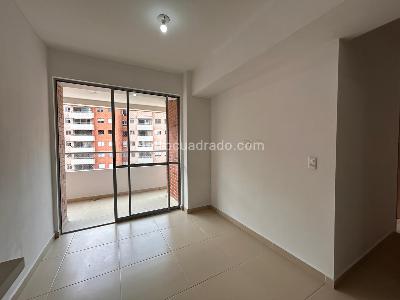 Apartamento de 3 alcobas en venta en Obrero, Bello, 74 m² · foto 11 de 20