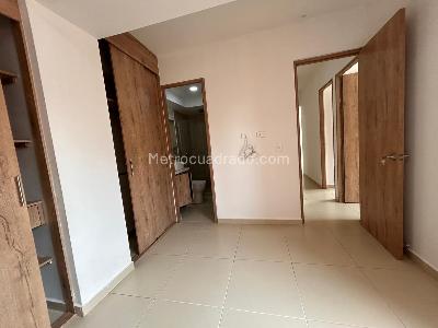 Apartamento de 3 alcobas en venta en Obrero, Bello, 74 m² · foto 18 de 20