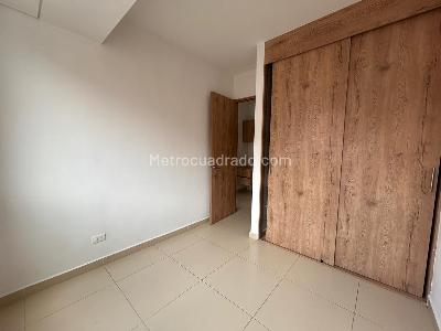 Apartamento de 3 alcobas en venta en Obrero, Bello, 74 m² · foto 19 de 20