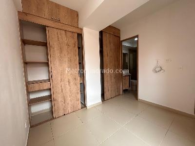Apartamento de 3 alcobas en venta en Obrero, Bello, 74 m² · foto 20 de 20