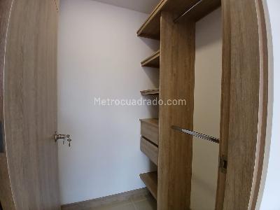 Apartamento de 3 alcobas en arriendo en Laureles, Medellín, 85 m² · foto 11 de 13