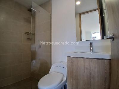 Apartamento de 3 alcobas en arriendo en Laureles, Medellín, 85 m² · foto 12 de 13