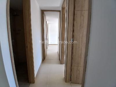 Apartamento de 3 alcobas en arriendo en Laureles, Medellín, 85 m² · foto 4 de 13
