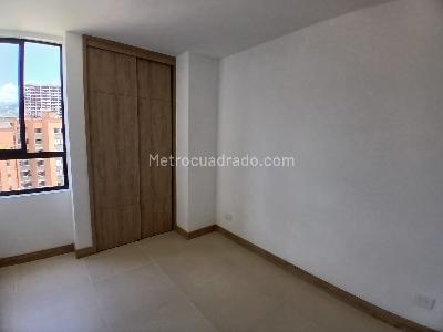 Apartamento de 3 alcobas en arriendo en Laureles, Medellín, 85 m² · foto 5 de 13