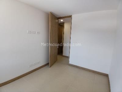Apartamento de 3 alcobas en arriendo en Laureles, Medellín, 85 m² · foto 8 de 13