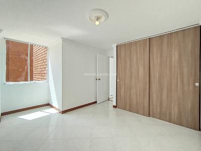 Apartamento de 3 alcobas en arriendo en Alejandria, Medellín, 106 m² · foto 13 de 20