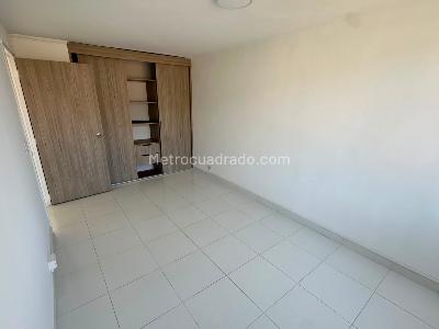 Apartamento en arriendo en El Portal, Envigado · foto 9 de 15