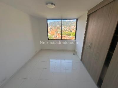Apartamento en arriendo en El Portal, Envigado · foto 10 de 15