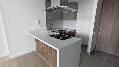 Apartamento en arriendo en San Antonio Norte, Bogotá · foto 4 de 16