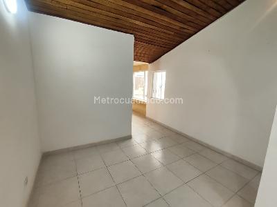 Apartamento en arriendo en Castilla, Bogotá · foto 3 de 20