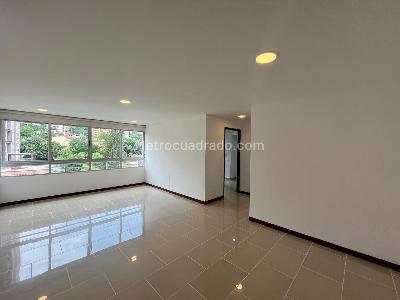 Apartamento de 2 alcobas en arriendo en Castropol, Medellín, 98 m² · foto 4 de 20