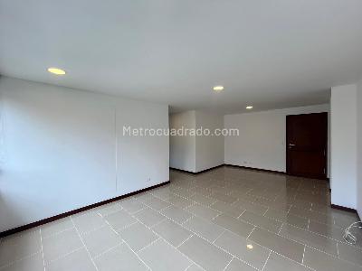 Apartamento de 2 alcobas en arriendo en Castropol, Medellín, 98 m² · foto 5 de 20