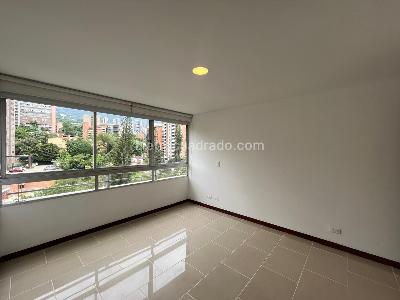 Apartamento de 2 alcobas en arriendo en Castropol, Medellín, 98 m² · foto 12 de 20