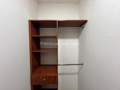 Apartamento de 2 alcobas en arriendo en Castropol, Medellín, 98 m² · foto 15 de 20