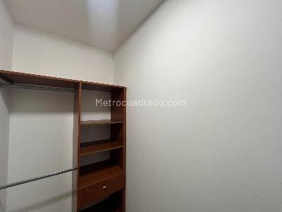 Apartamento de 2 alcobas en arriendo en Castropol, Medellín, 98 m² · foto 16 de 20