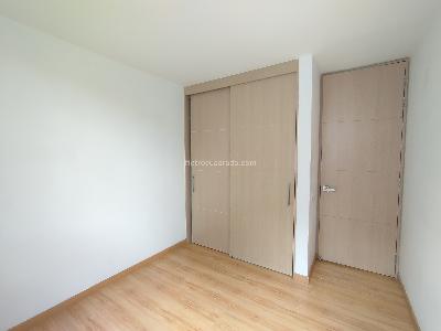 Apartamento de 3 alcobas en arriendo en Loma Del Indio, Medellín, 74 m² · foto 14 de 20