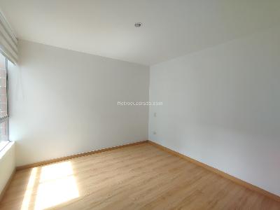 Apartamento de 3 alcobas en arriendo en Loma Del Indio, Medellín, 74 m² · foto 15 de 20