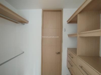 Apartamento de 3 alcobas en arriendo en Loma Del Indio, Medellín, 74 m² · foto 17 de 20
