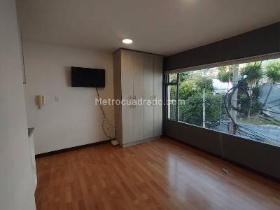 Apartamento de 1 alcoba en arriendo en Pardo Rubio, Bogotá, 28 m² · foto 2 de 12