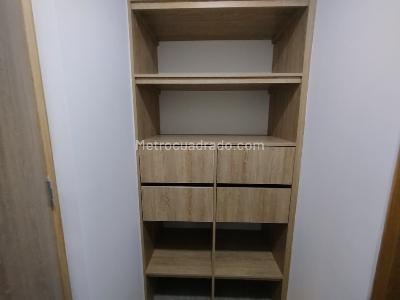 Apartamento de 3 alcobas en arriendo en Loma Del Indio, Medellín, 77 m² · foto 12 de 19