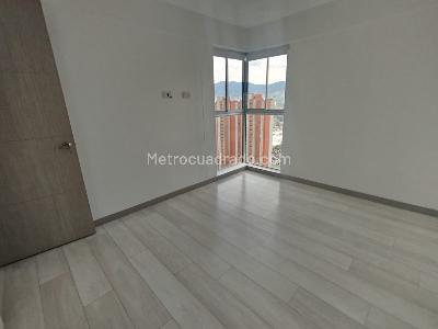 Apartamento de 3 alcobas en arriendo en Prados De Sabaneta, Sabaneta, 78 m² · foto 12 de 20