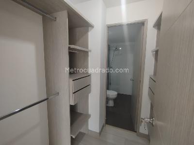 Apartamento de 3 alcobas en arriendo en Prados De Sabaneta, Sabaneta, 78 m² · foto 14 de 20