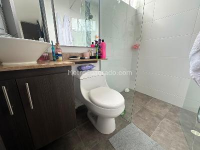 Apartamento de 3 alcobas en arriendo en Transversal Intermedia, Medellín, 110 m² · foto 15 de 15