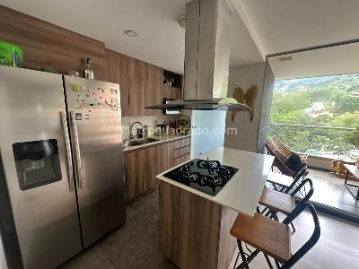 Apartamento de 3 alcobas en arriendo en Transversal Intermedia, Medellín, 110 m² · foto 4 de 15