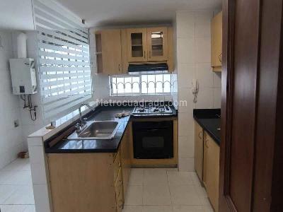 Apartamento de 3 alcobas en arriendo en Salitre Central, Bogotá, 94 m² · foto 2 de 15