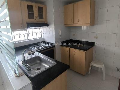 Apartamento de 3 alcobas en arriendo en Salitre Central, Bogotá, 94 m² · foto 4 de 15