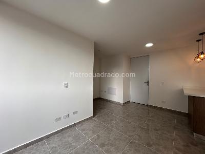Apartamento de 3 alcobas en venta en Bello, Bello, 54 m² · foto 3 de 20
