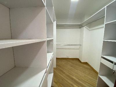 Apartamento de 3 alcobas en arriendo en Transversal Inferior, Medellín, 210 m² · foto 15 de 20
