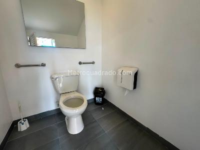 Casa en arriendo en Zuñiga, Envigado, 600 m² · foto 13 de 20