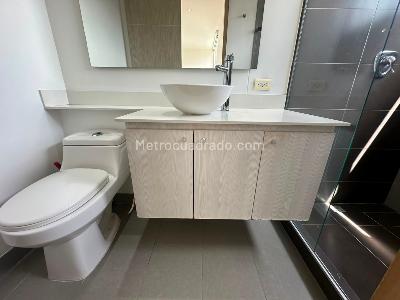 Apartamento en arriendo en El Esmeraldal, Envigado · foto 14 de 15