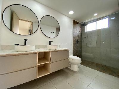 Apartamento en arriendo en La Tomatera, Medellín · foto 12 de 20