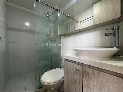 Apartamento de 3 alcobas en arriendo en Calle Larga, Sabaneta, 65 m² · foto 11 de 19