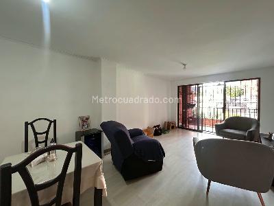 Apartamento de 3 alcobas en venta en Laureles, Medellín, 141 m² · foto 4 de 20