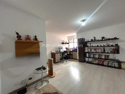 Apartamento de 3 alcobas en venta en Laureles, Medellín, 141 m² · foto 6 de 20