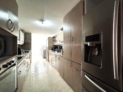 Apartamento de 3 alcobas en venta en Laureles, Medellín, 141 m² · foto 12 de 20