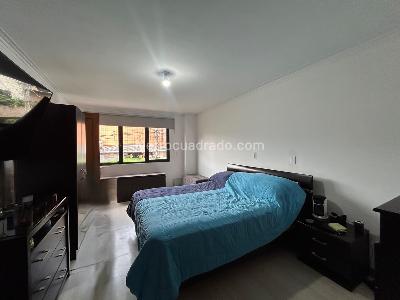 Apartamento de 3 alcobas en venta en Laureles, Medellín, 141 m² · foto 15 de 20