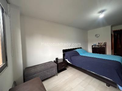 Apartamento de 3 alcobas en venta en Laureles, Medellín, 141 m² · foto 16 de 20